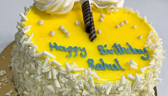 Pineapple Eggless Cake (7")